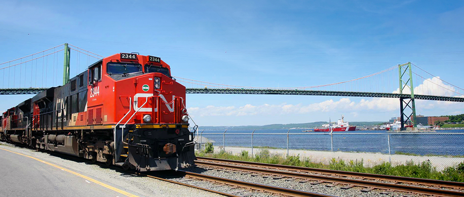 Train CN dans les  provinces de l'Atlantique